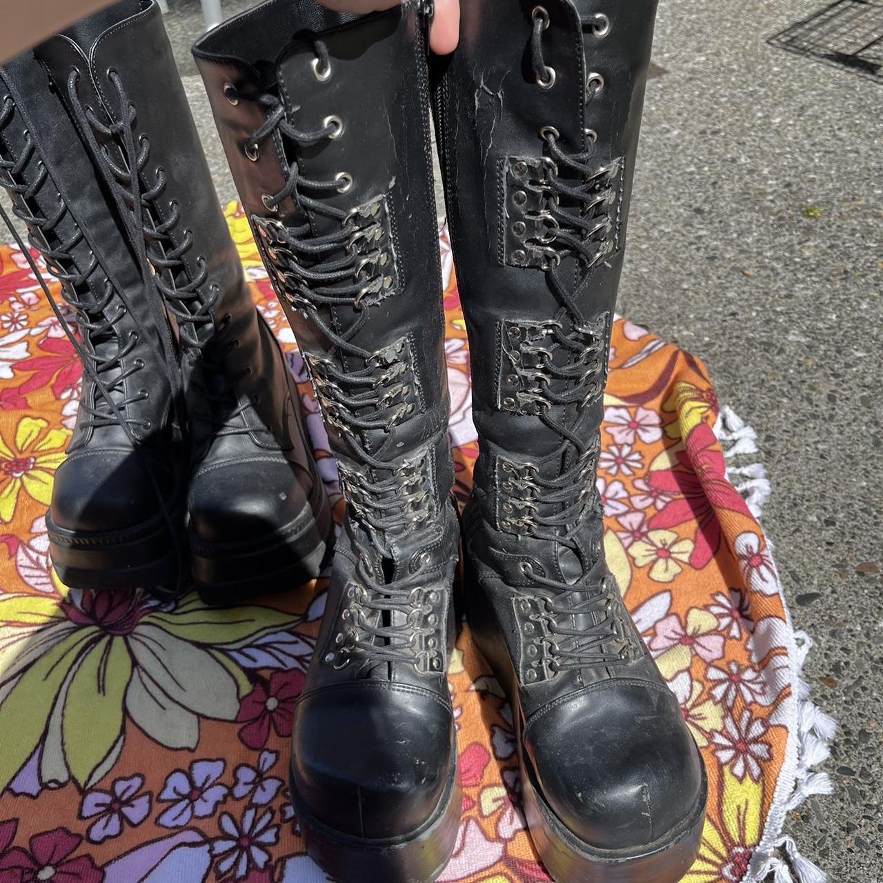 Hot Topic Women's Black Boots (4)