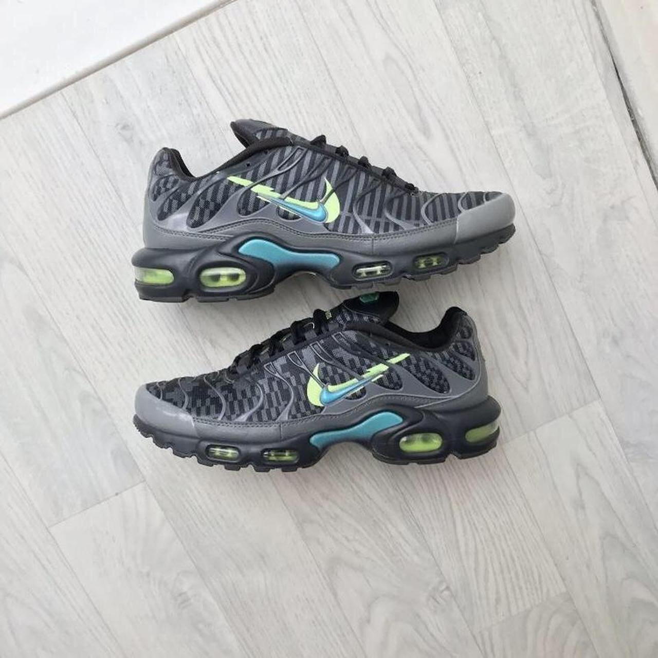 tn double swoosh