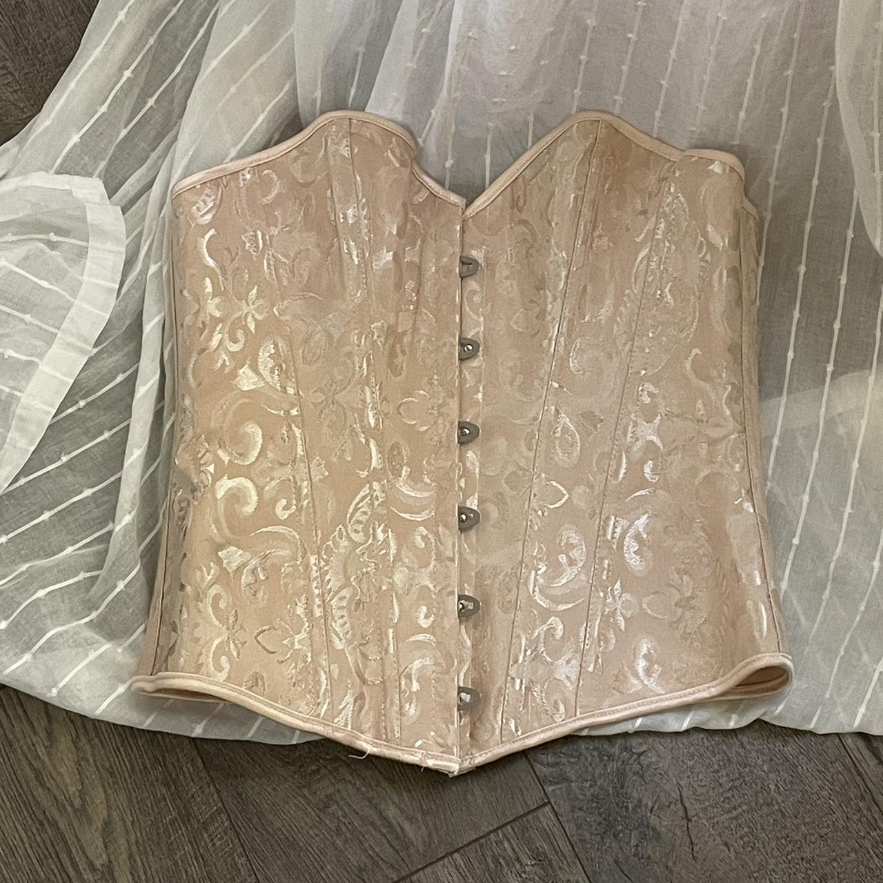 Pink Corset Bought it for a Halloween costume,... - Depop