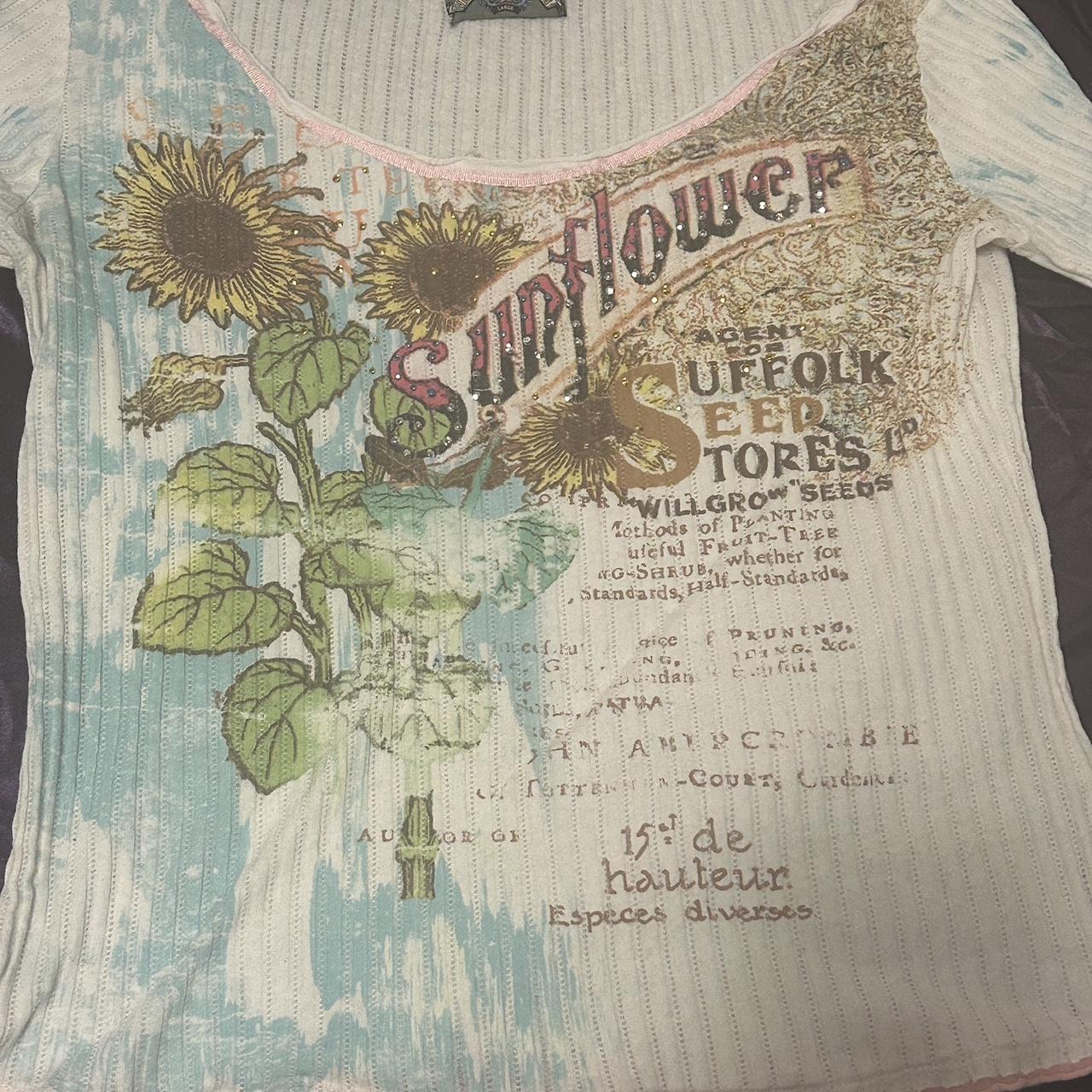 item listed by closetartifactss