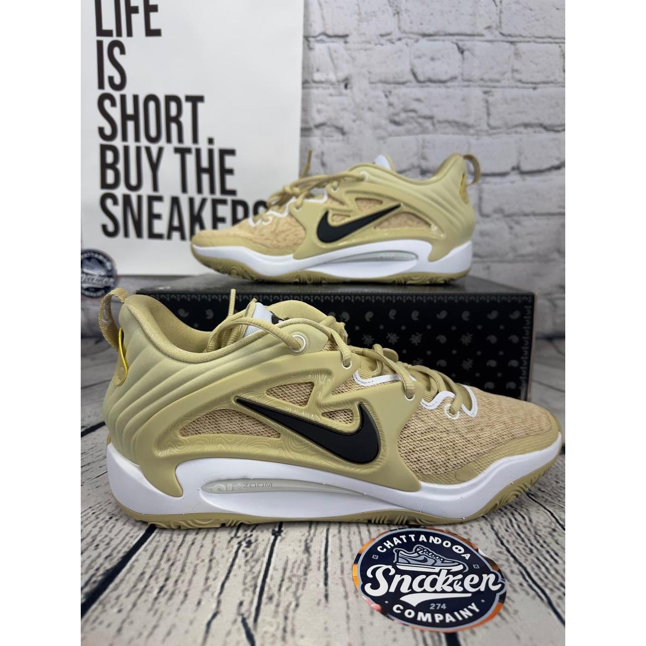 Mens gold nike trainers best sale