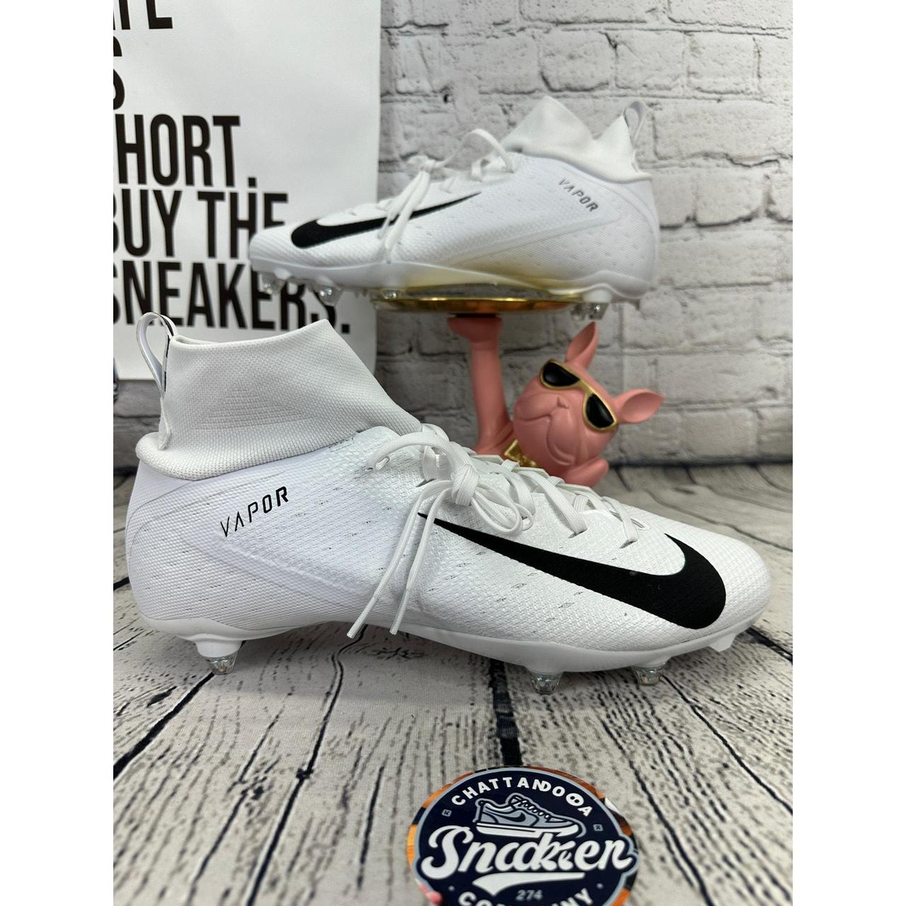 Men's vapor untouchable pro football cleats white best sale