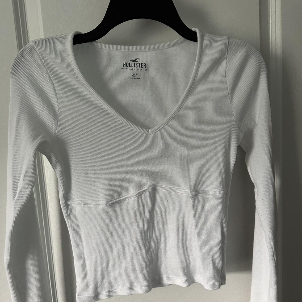 Cute white crop long sleeve - Depop