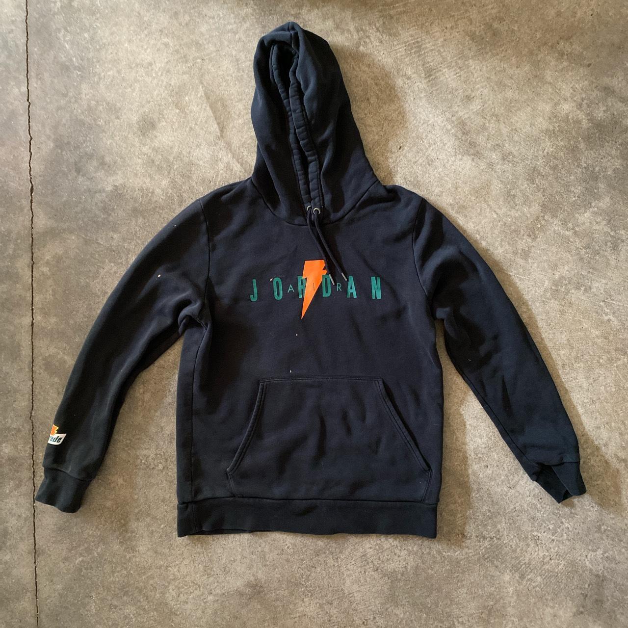 item listed by tteeooo
