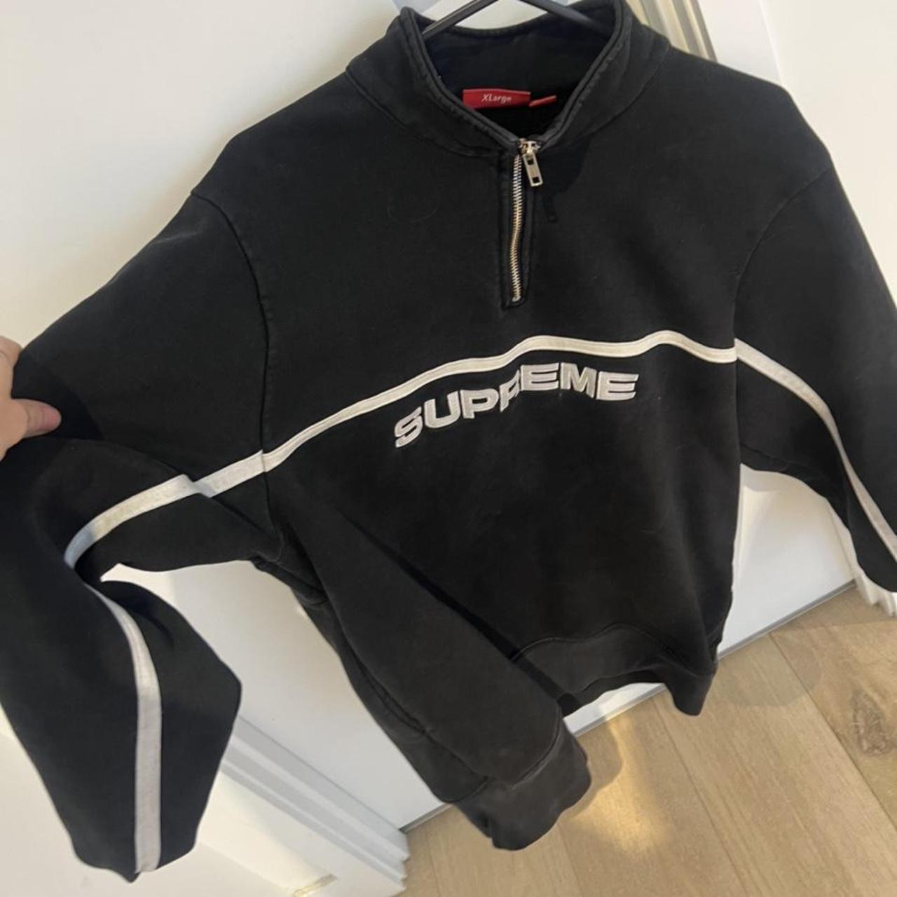 Supreme Men's Jumper Depop