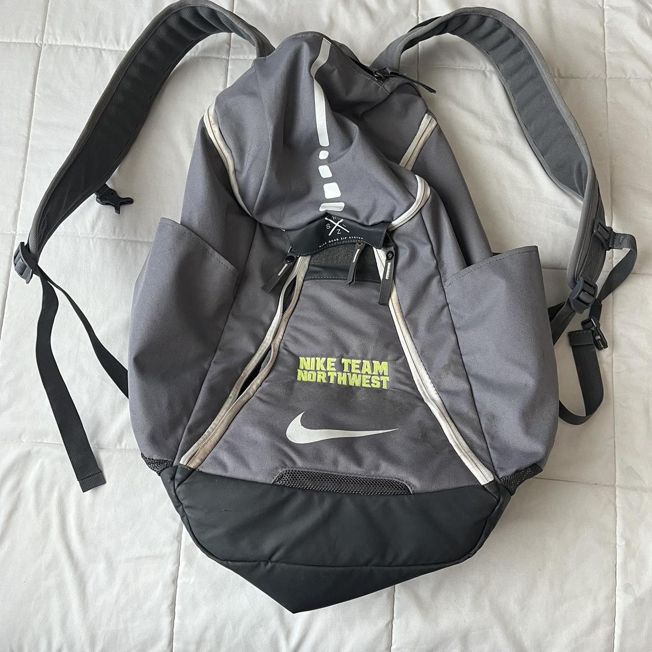 quad zip backpack nike