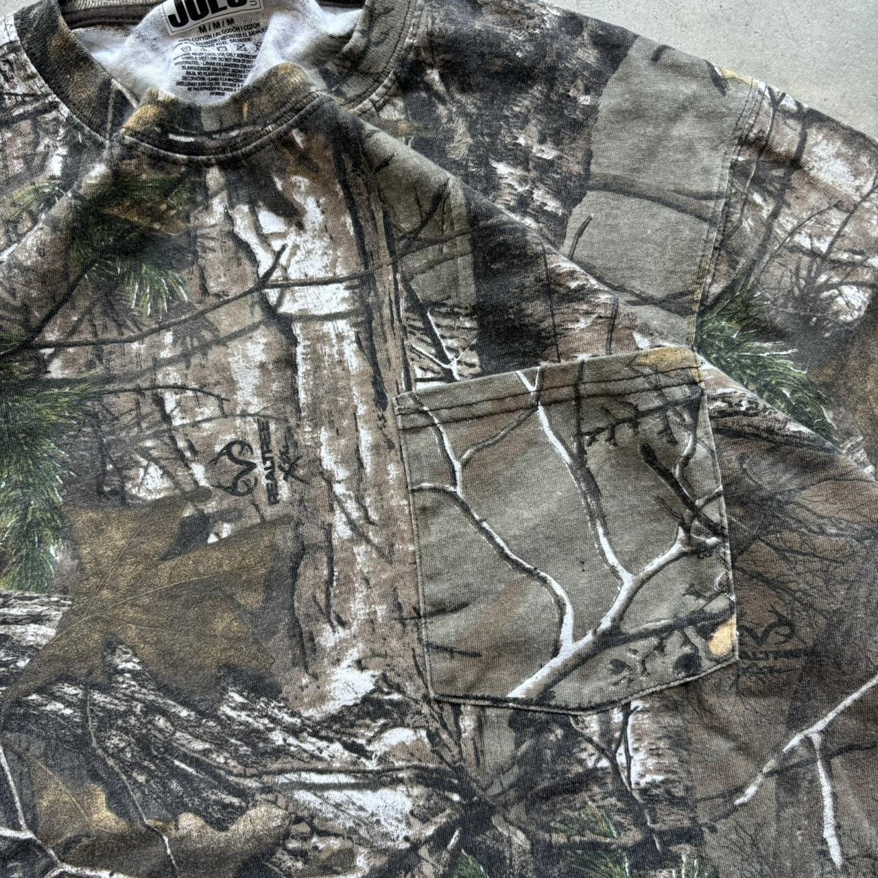 Y2K realtree camo longsleeve shirt tagged size M /... - Depop