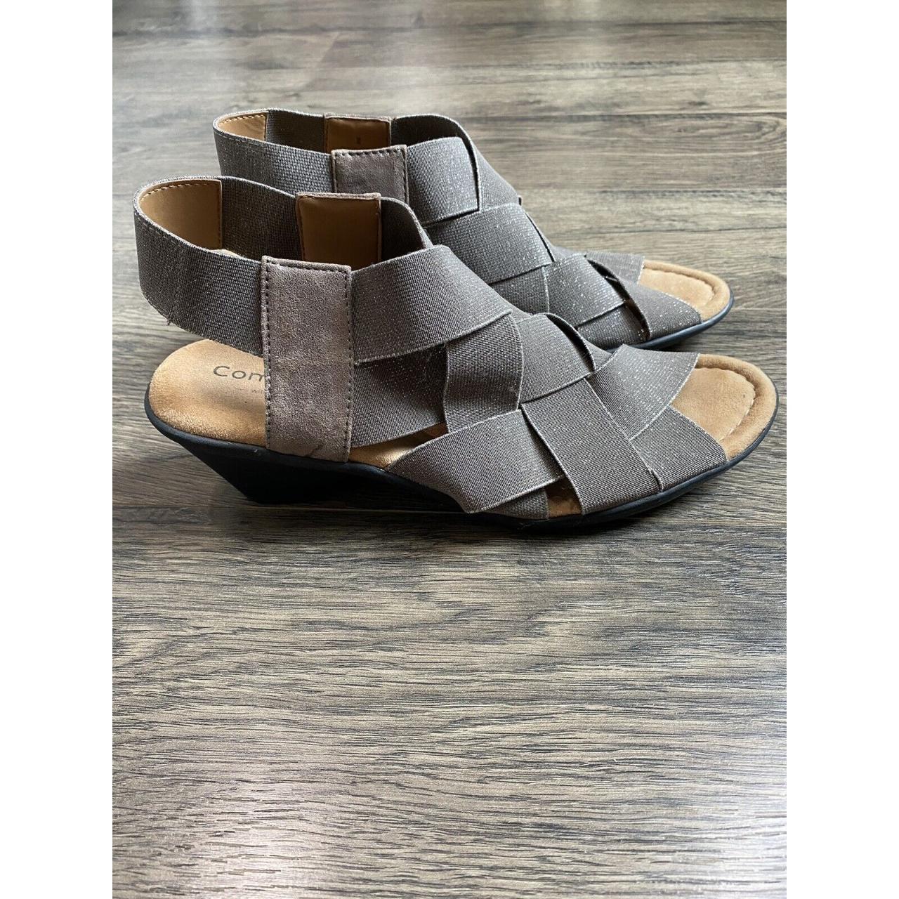 Comfortiva deals farrow sandal