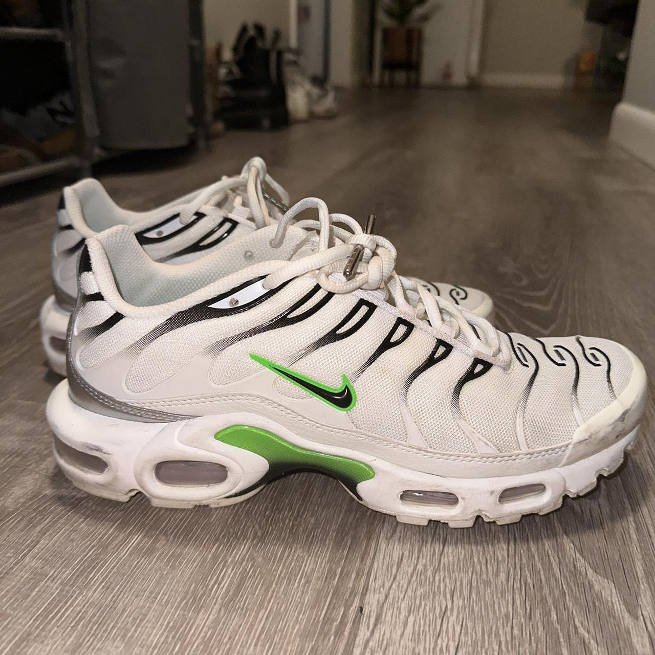 Nike air max hot sale 9 urban outfitters