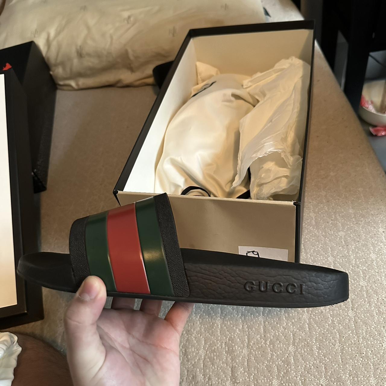 men gucci flipflops