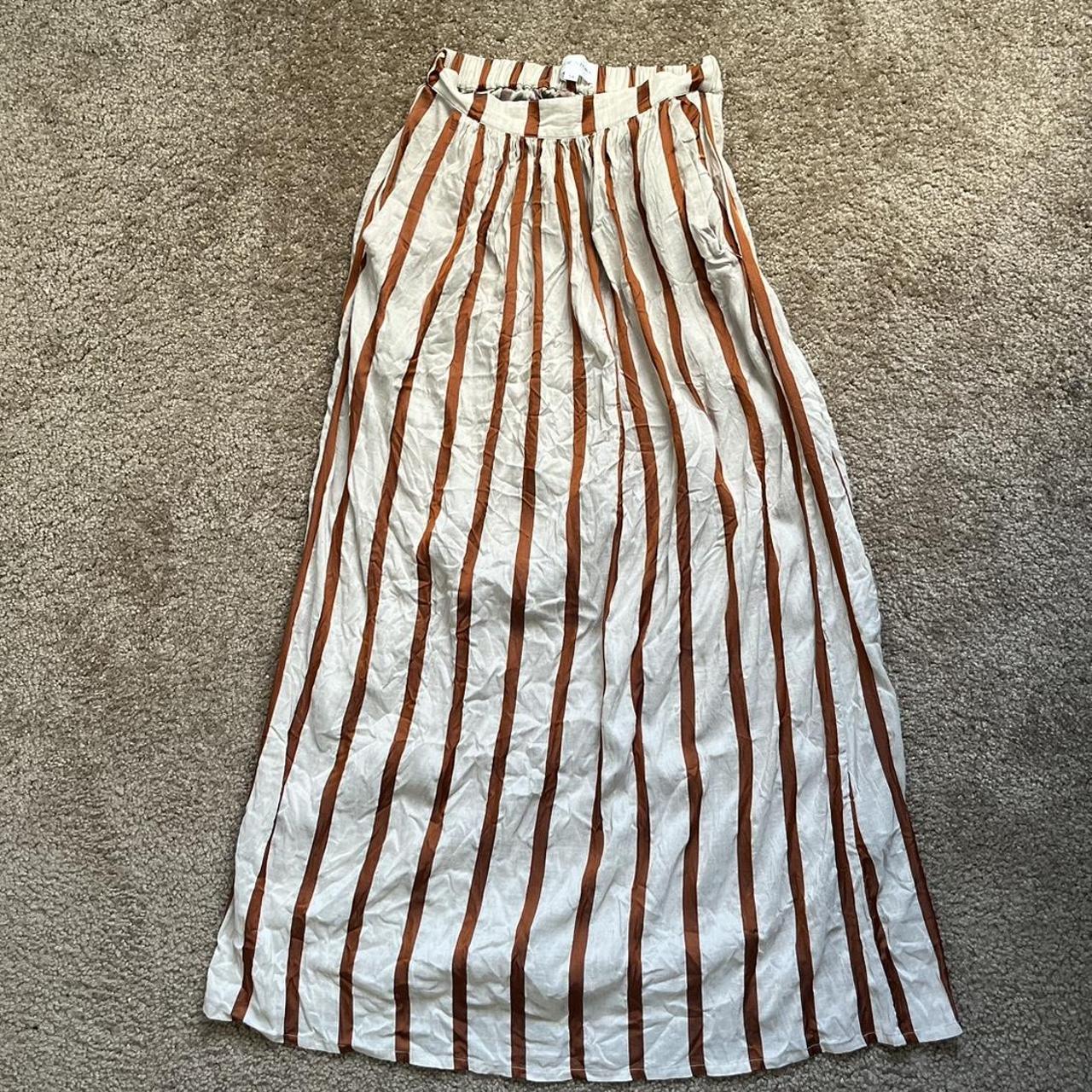 Chloé Stora Women's White and Burgundy Skirt