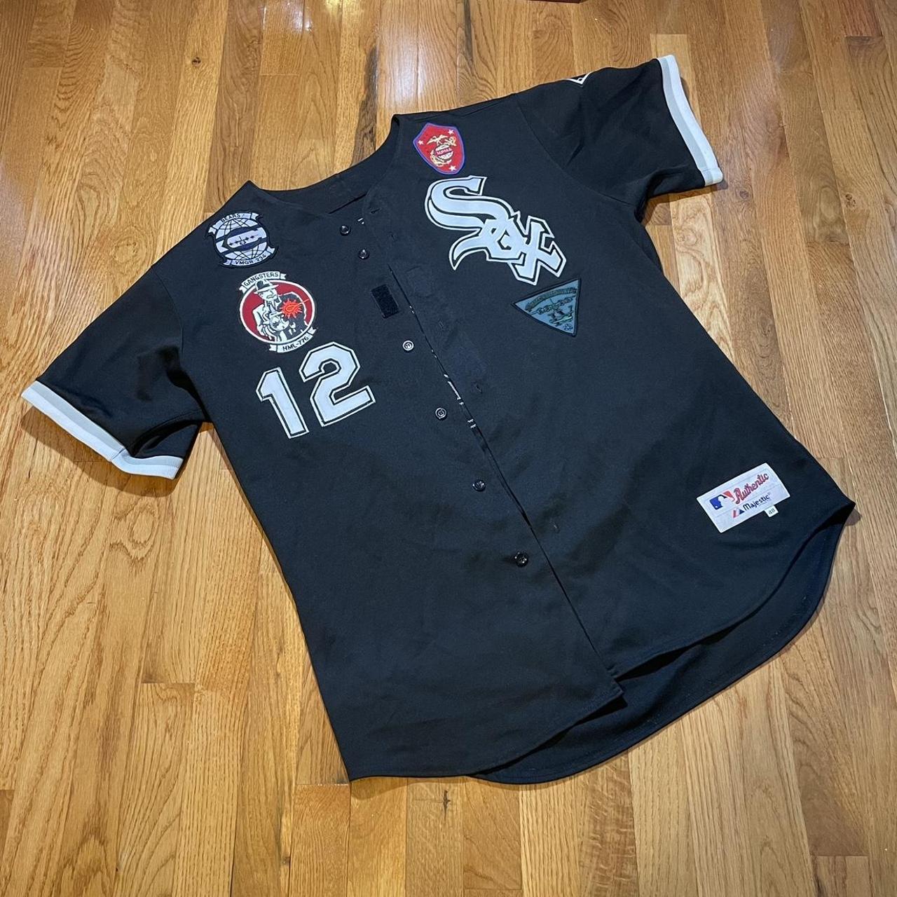 Chicago White Sox Jersey!! Has slight wear to the - Depop