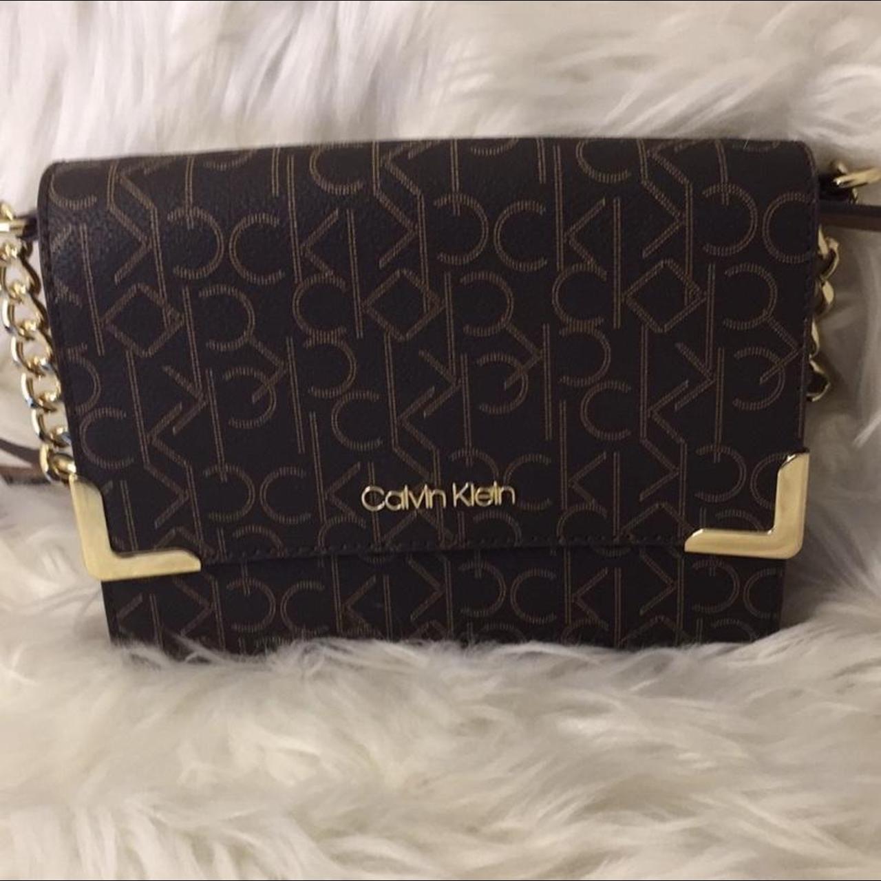 Calvin Klein purse. Can be crossbody or - Depop