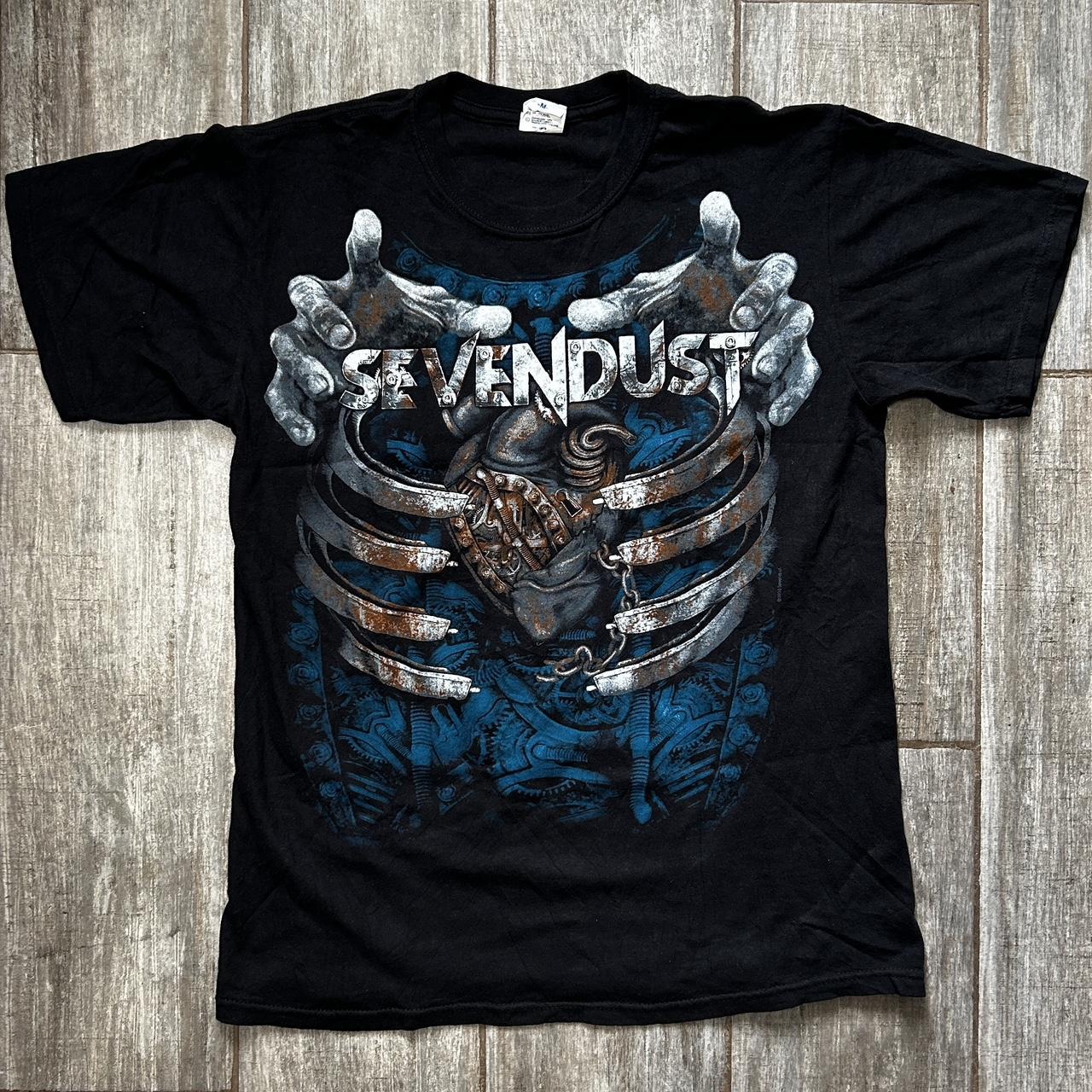 SEVENDUST TOUR 2010 T-SHIRT #bandtee #vintagetee | Depop