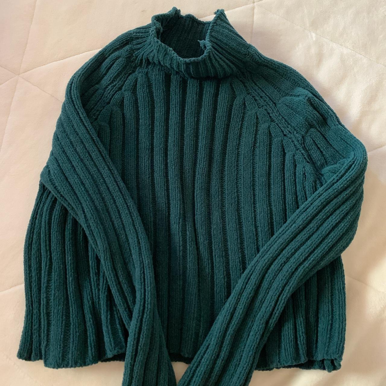 American Eagle cropped sweater Super soft Paid... - Depop