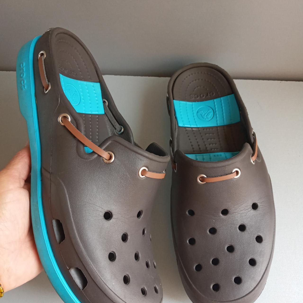 Crocs beach line on sale clog