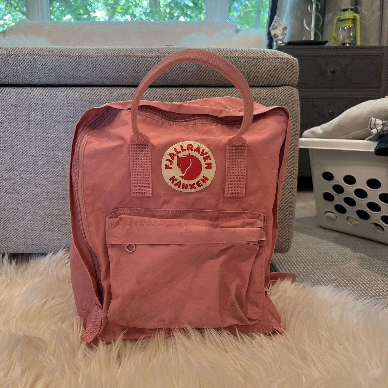 FJALLRAVEN Kanken Backpack Pink Handles on the Top