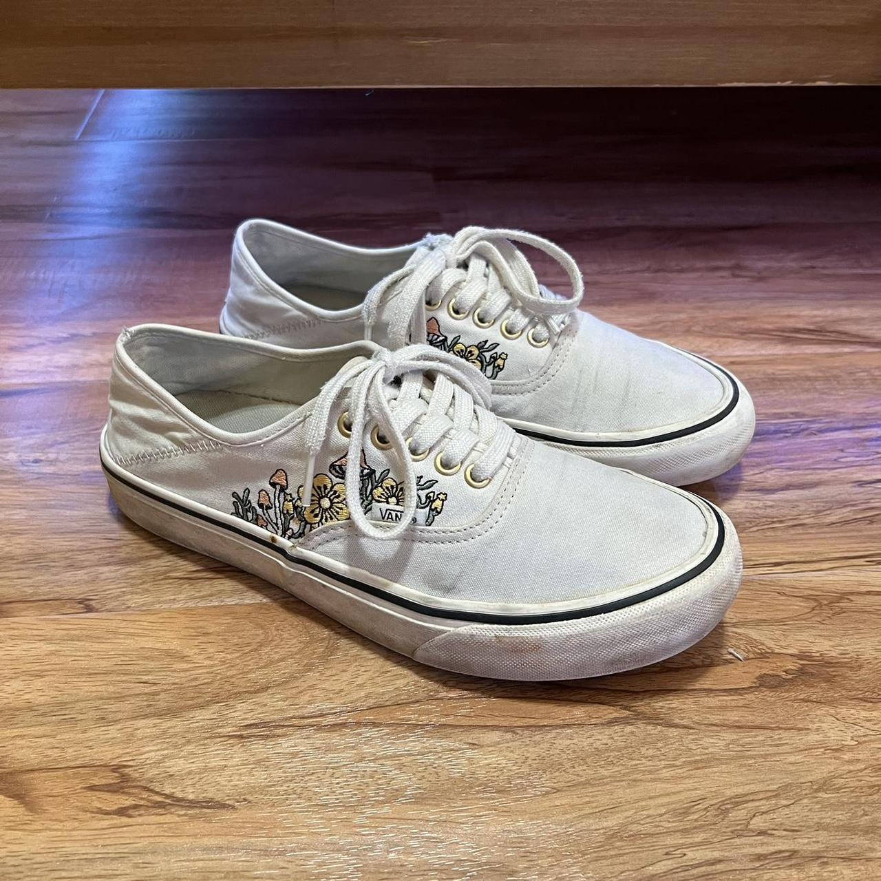 【Vans】★スニーカー★ Authentic Floral Shoe Vans Authentic Classic, Floral/Black, Men's Ankle-High