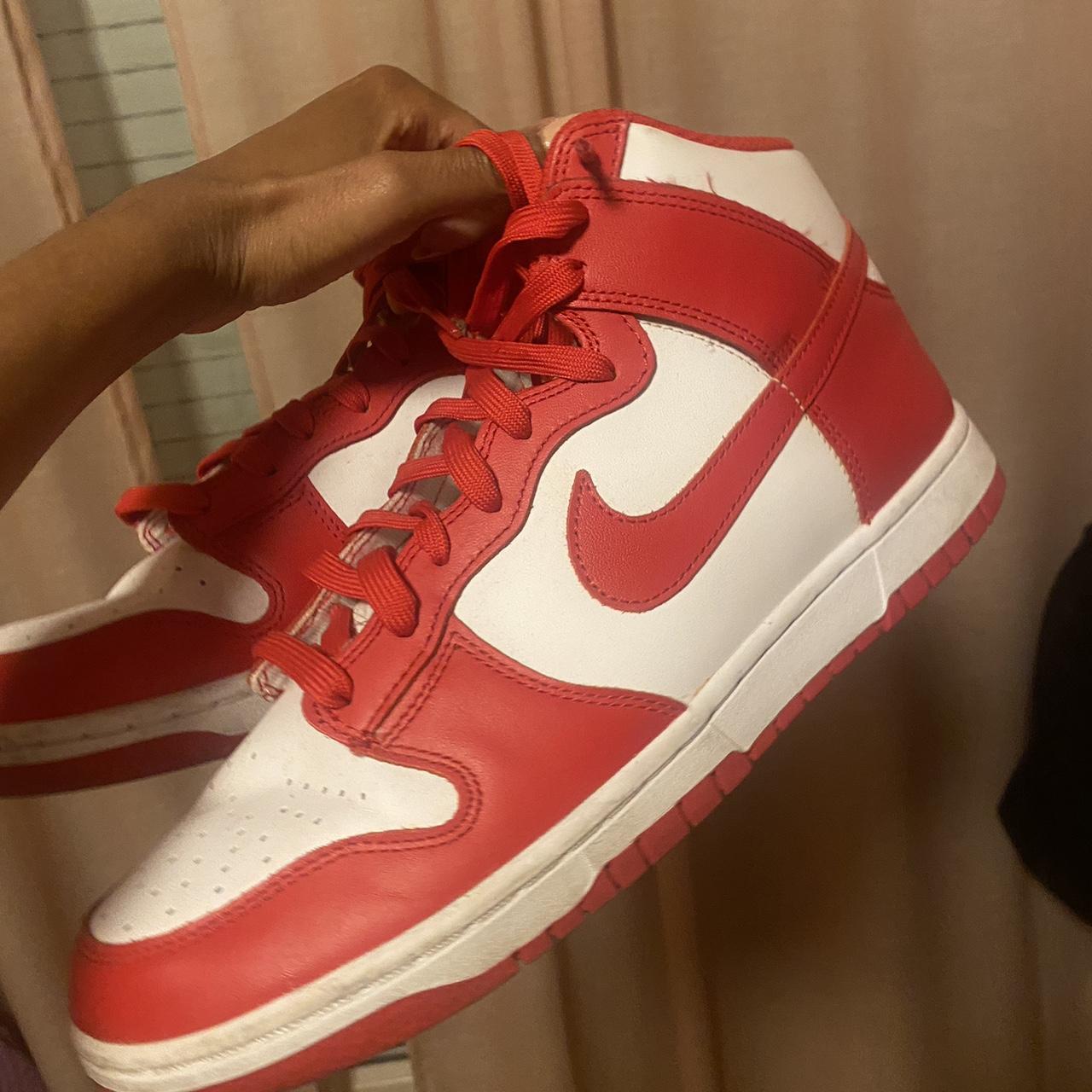 nike future court red