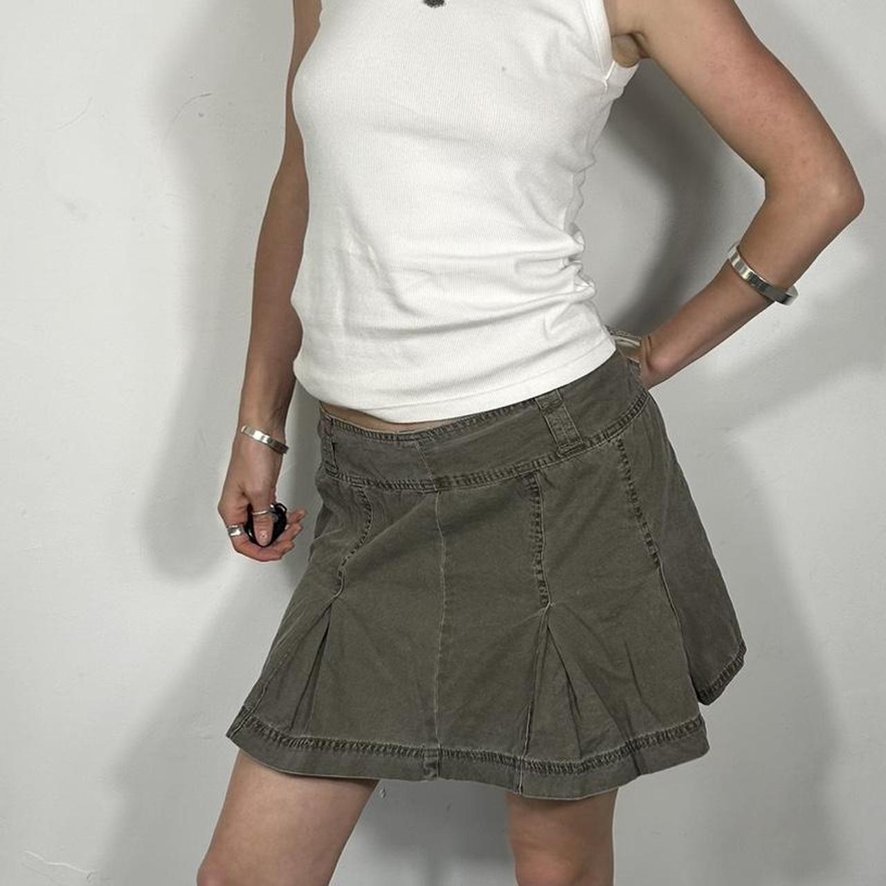 item listed by aemeliahcurates