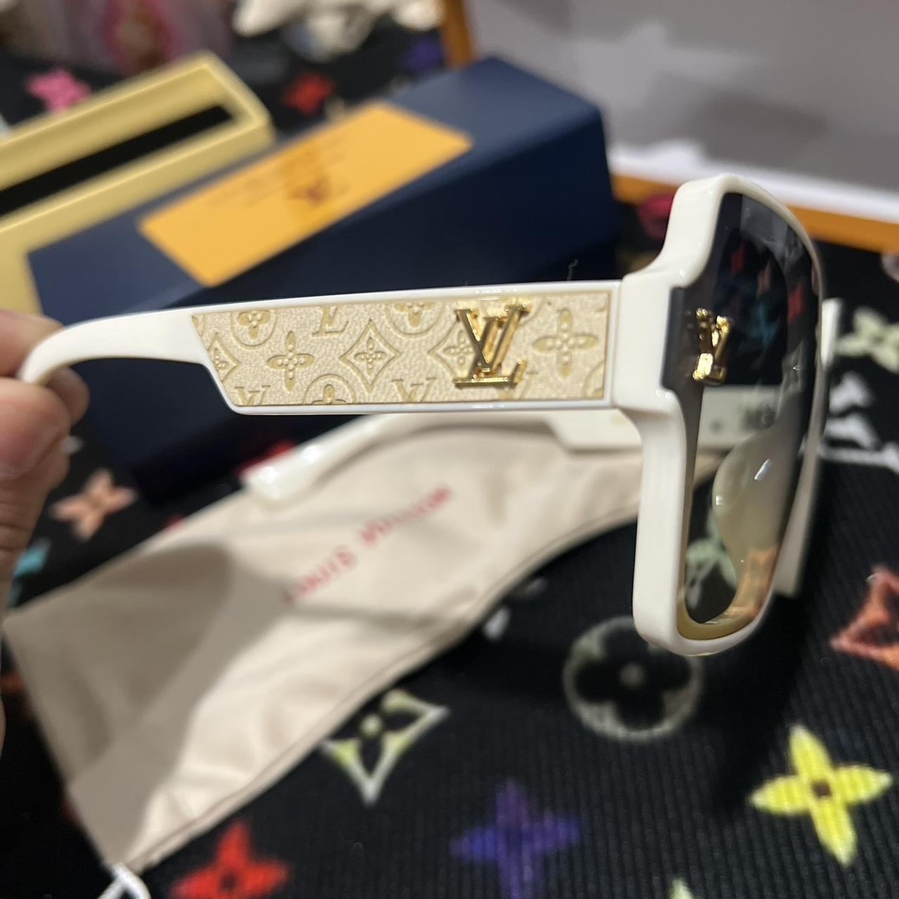 LOUIS VUITTON Transformed Monogram Cat Eye Trunk - Depop