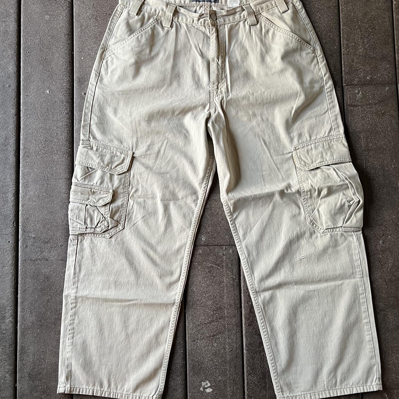 Vintage Y2K Baggy Levis Silvertab Cargo Pants No... - Depop
