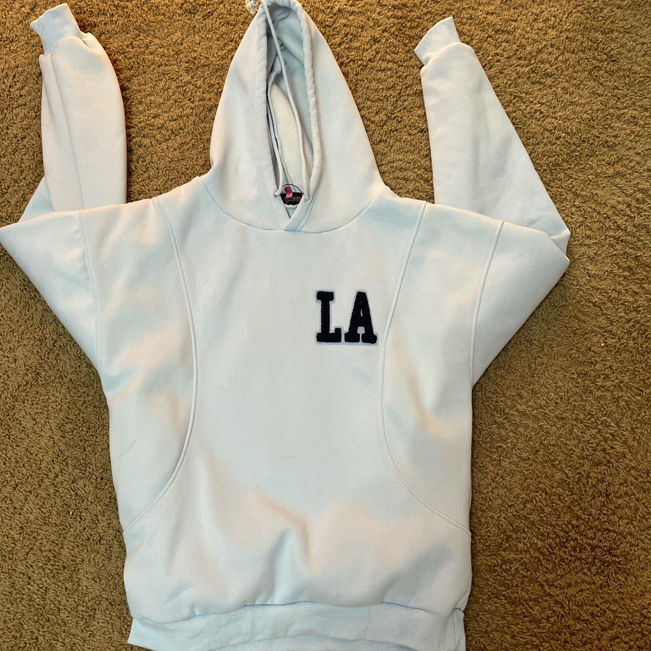 item listed by laracherchian11