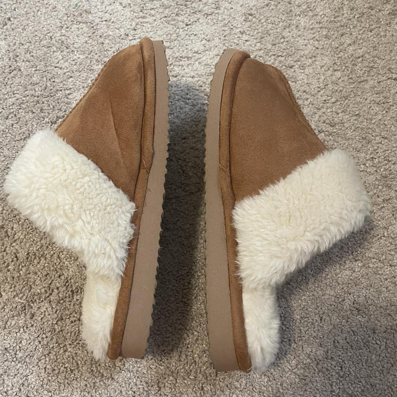 amazon ugg dupe slippers size 9 i believe never been... - Depop