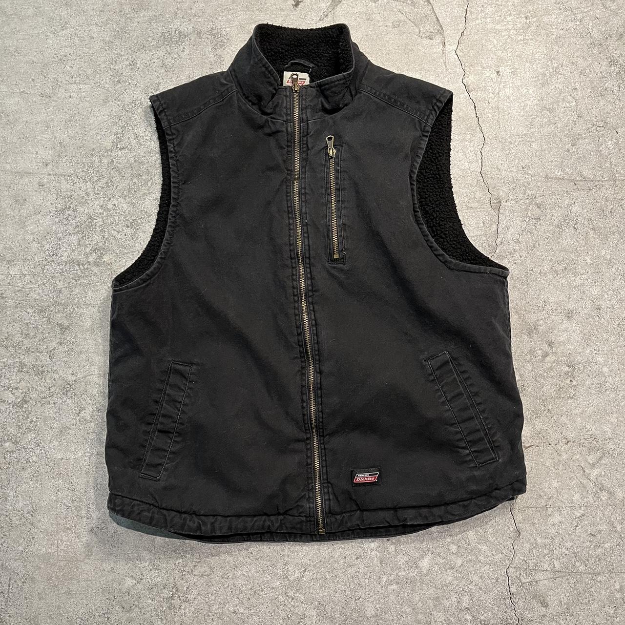 Dickies Men's Black Gilet | Depop