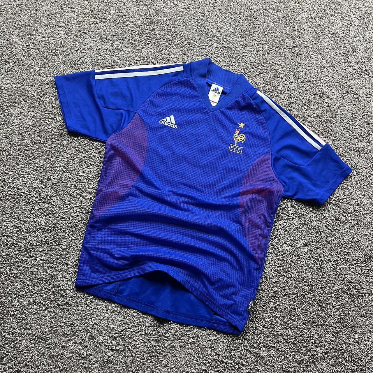 数量限定！在庫処分セール 売り切れ御免 vintage Depop | jersey soccer #8 Desailly France adidas 2002 ウェア