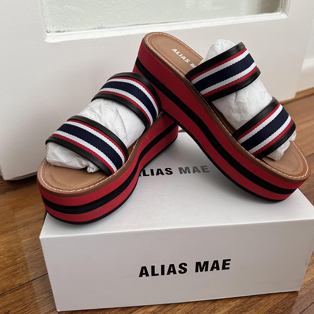 alias mae slides