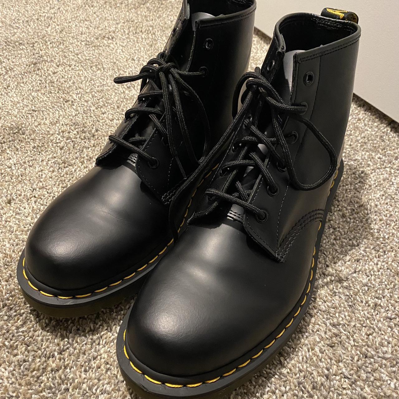 Dr. Martens Men's Black and Yellow Boots (2)
