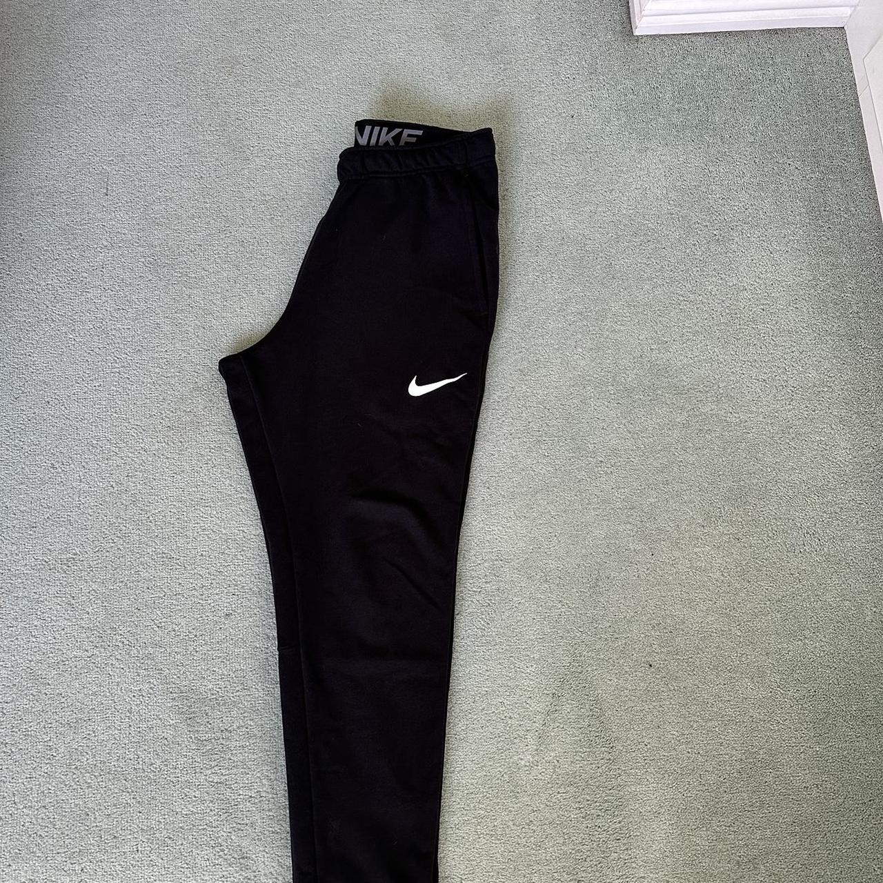 dri fit black nike joggers