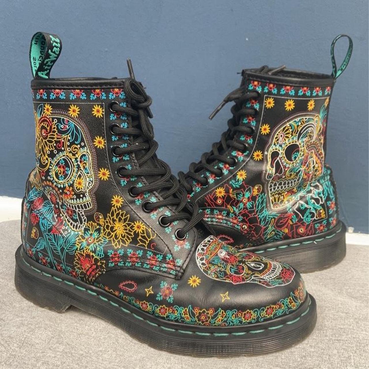 Dr martens limited fashion