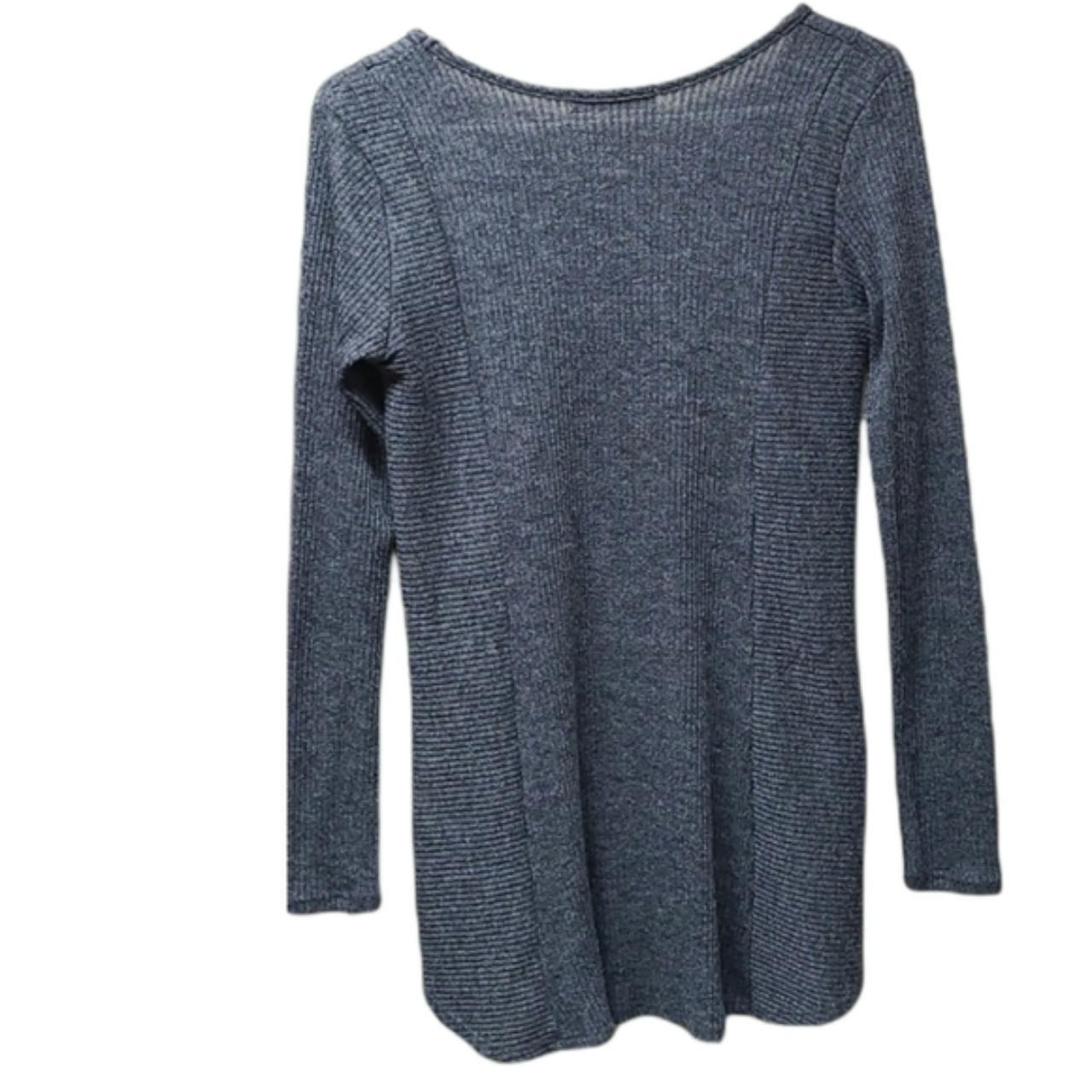 Keren hart ribbed dark gray sweater Beautiful dark... - Depop