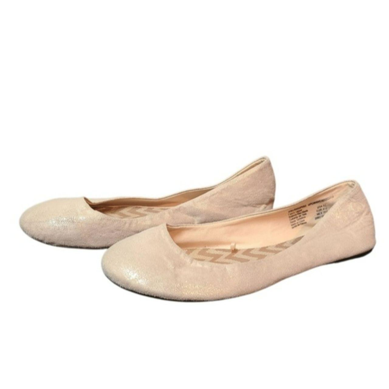 Source Unknown Women's Ballet shoes - Cream/Gold … - image 1
