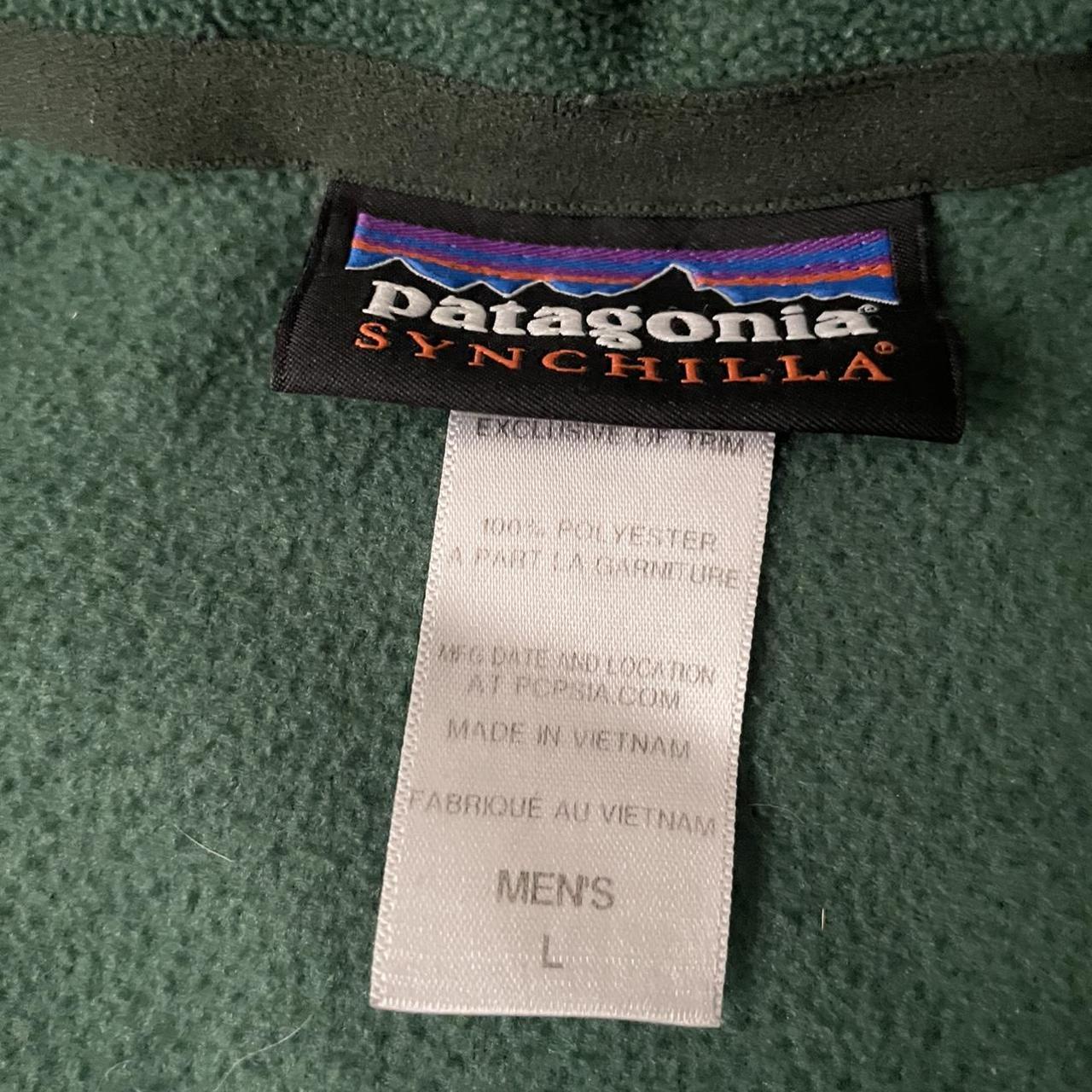 Patagonia Men's Green Jumper | Depop