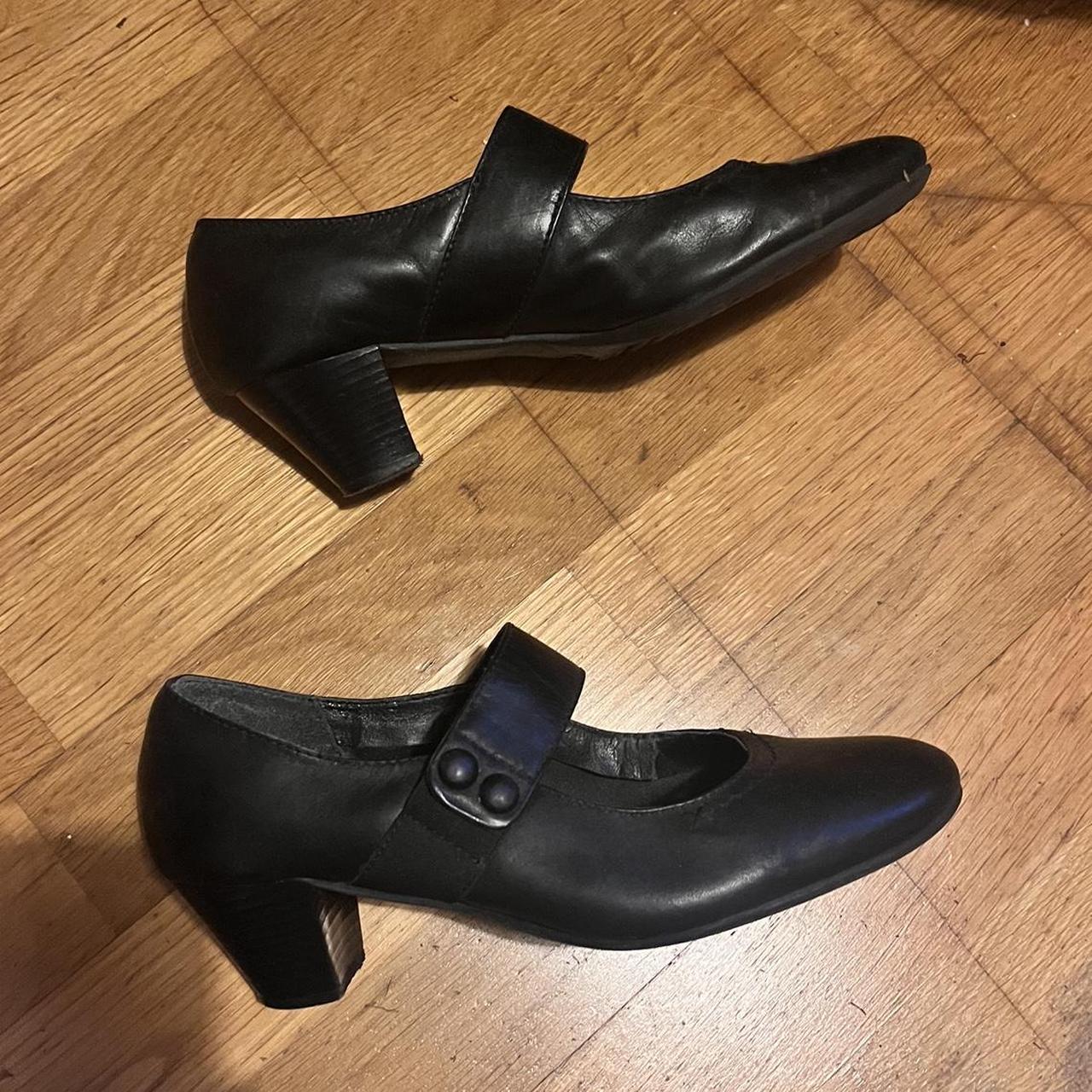 vintage black kitten heels size 6 office core good... - Depop
