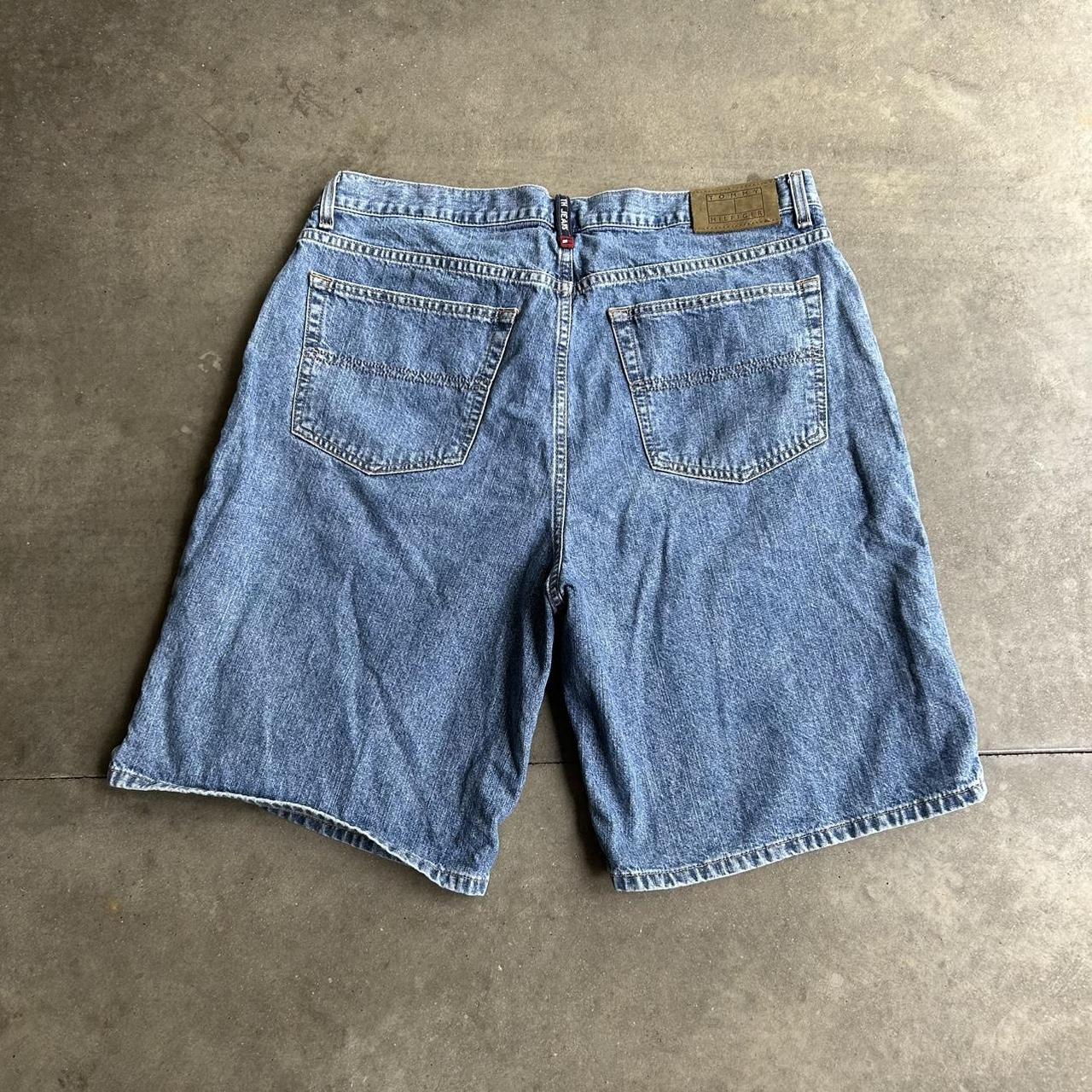 item listed by abovepar_vintage