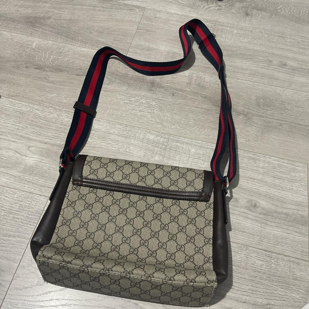 Gucci Men's Red and Green Bag | Depop