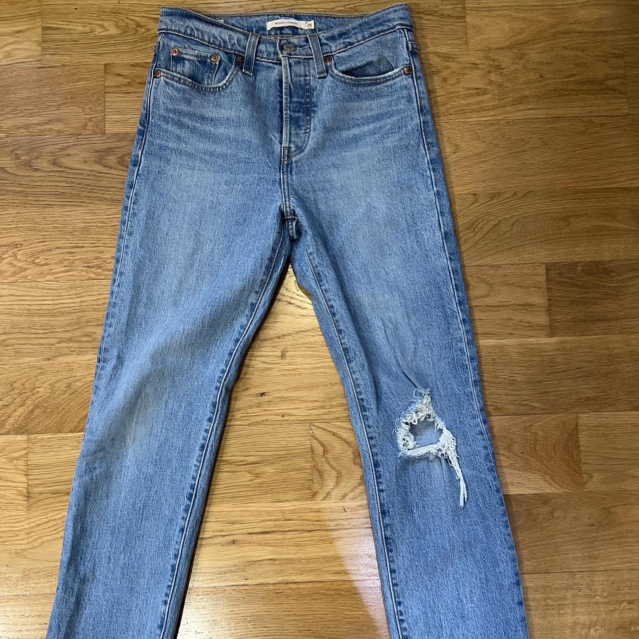 levis wedgie jeans