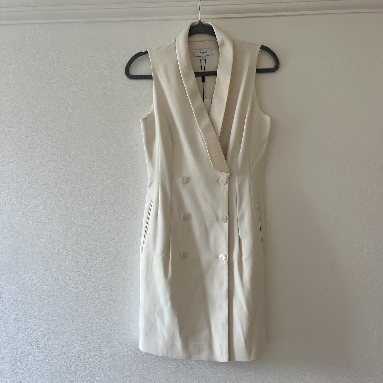 Reiss tuxedo / blazer dress in cream Double... - Depop