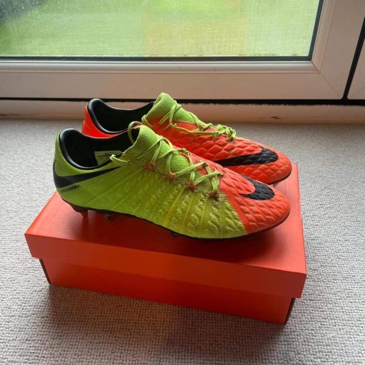 nike hypervenom football boots size 6