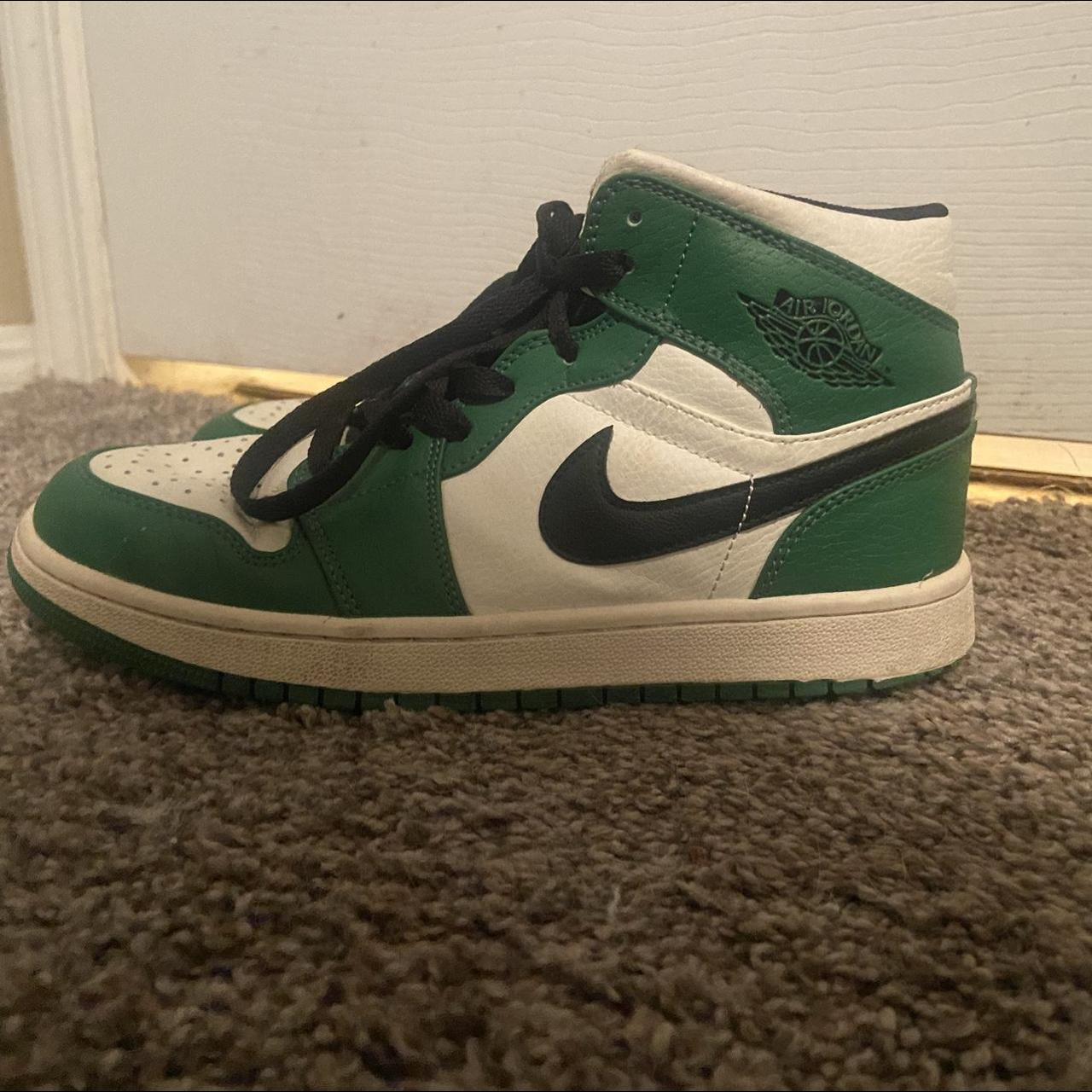 Air Jordan 1 Mid Pine Green Women’s size 7.5 - Depop