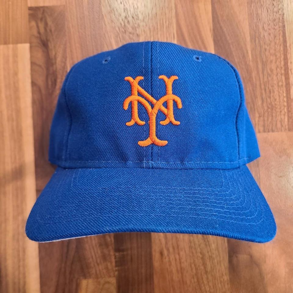 Adult Mets-Willets Point Station Baseball Hat