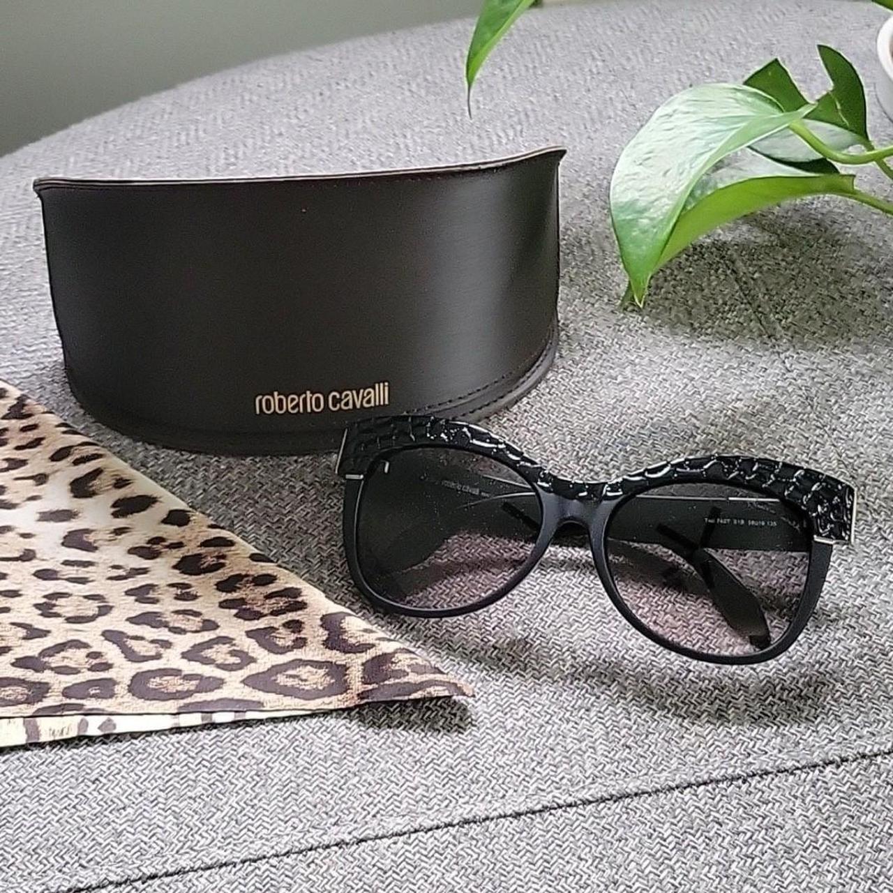 Cavalli Cat Eye Sunglasses Roberto Cavalli. size in