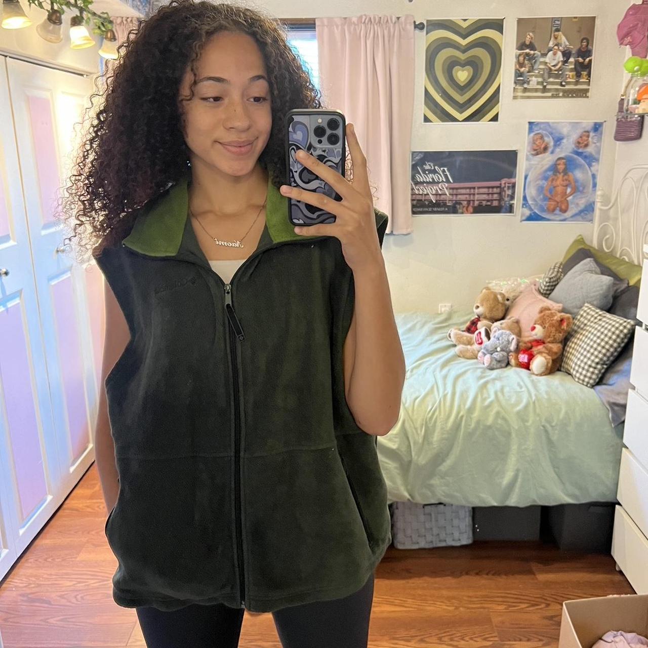 columbia-vest-green-warm-fleece-vest-with-minimal-depop