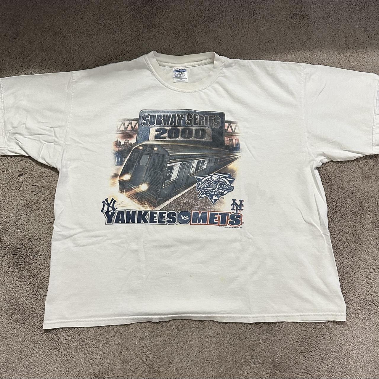 Year 2000 Yankees Subway Series t-shirt IN BRAND NEW - Depop