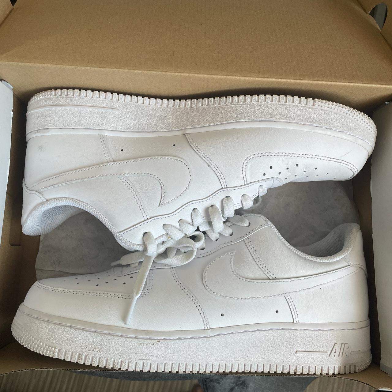 Nike Men's White Trainers | Depop