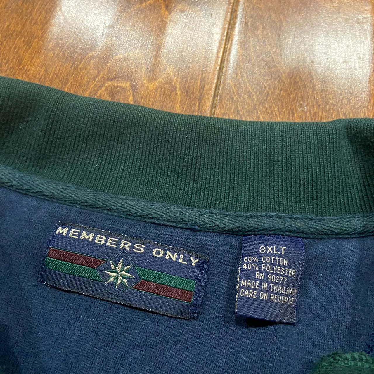 Members Only Men's Navy and Green Sweatshirt (5)